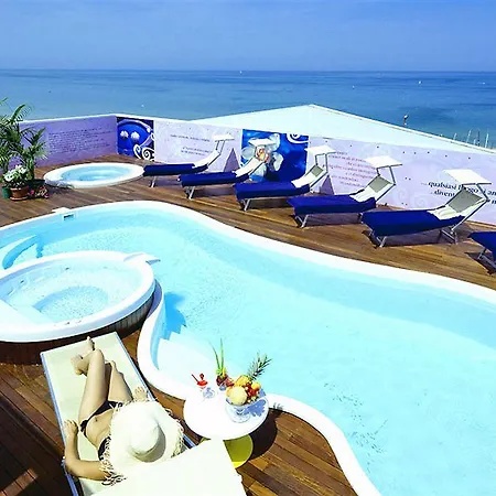 Nautico 4* 리치오네
