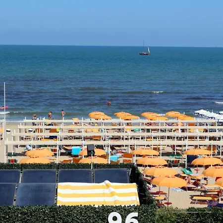 Record 3* Riccione