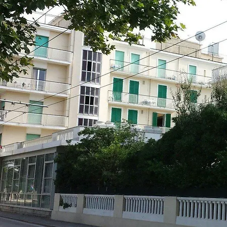 Vienna Touring Hotel 4*