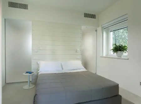 Aparthotel White