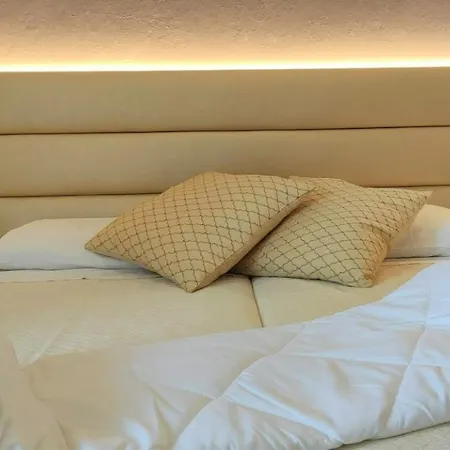 Hotel Platani 2*