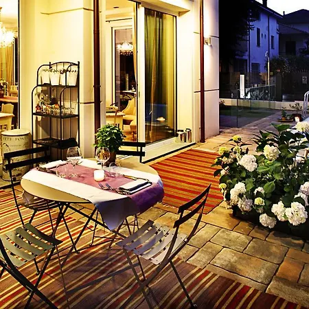 D-place & Hotel 4*