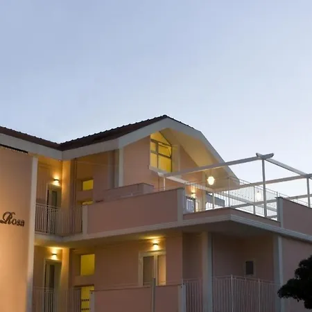 Hotell Beyou Rosa 3*
