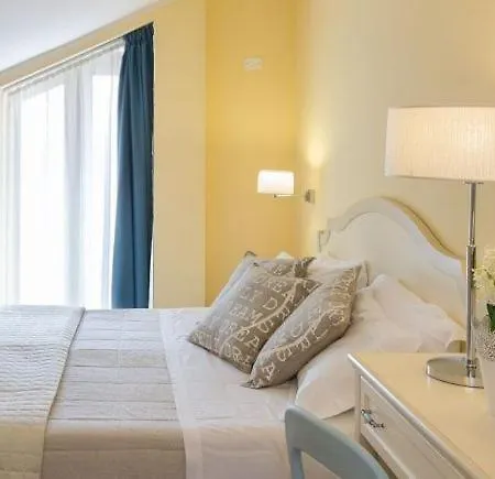Hotell Beyou Rosa 3*
