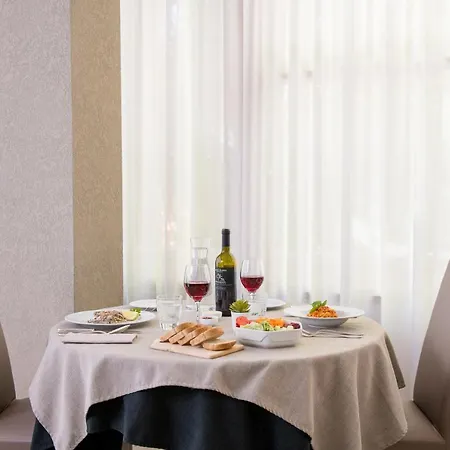 Hotel Eliseo 3*