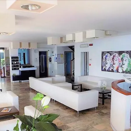 Diplomatic Hotel 3*