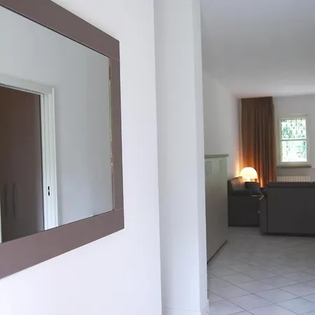 Residenze Al Colle Dei Pini Апарт-отель 3*