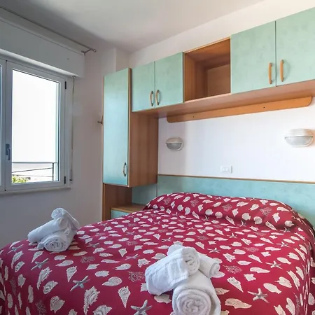 Saturnia 3*
