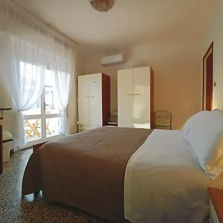 Beeliving Room&breakfast (adults Only) Bed & Breakfast