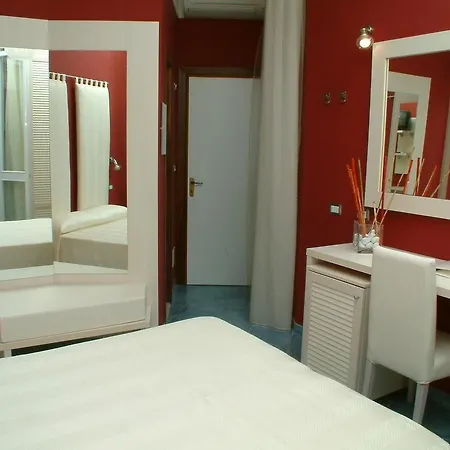 Alexandra Plaza Отель 4*