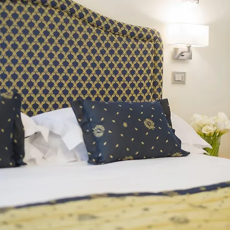 Hotel Mon Cheri 3*