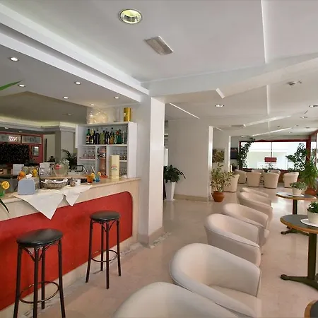 Hotel De Amicis 3*