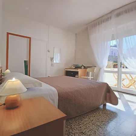 Bed & Breakfast Beeliving Room&breakfast (adults Only)
