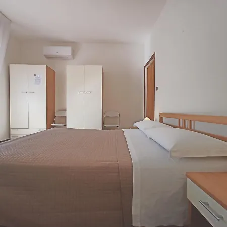 Beeliving Room&breakfast (adults Only) Riccione