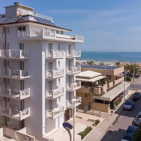 Rubino A 100metri Dal Mare Riccione