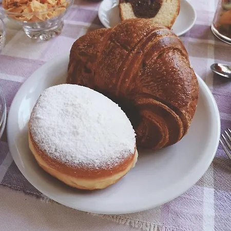 Beeliving Room&breakfast (adults Only) Bed & Breakfast Riccione