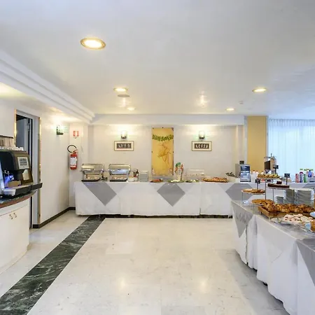 Hotel Atilius Hotel & Suites 3*