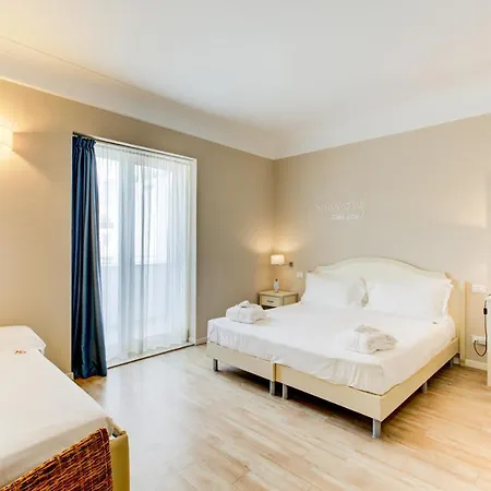 Beyou Rosa Hotell Riccione
