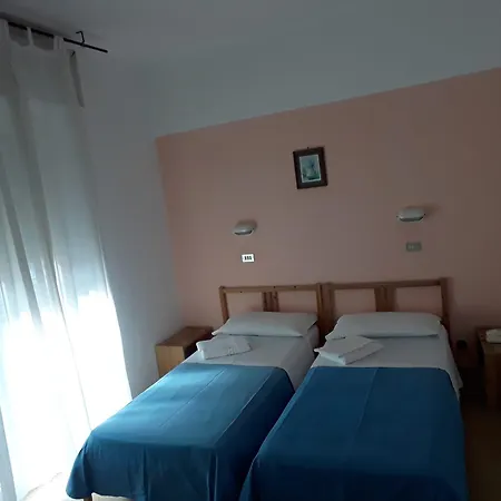 Hotel Colombo 2*