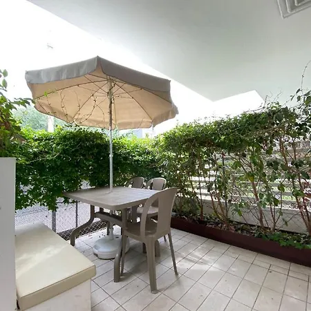 Piano Terra Con Corte Via Pilo - Abissinia Appartement