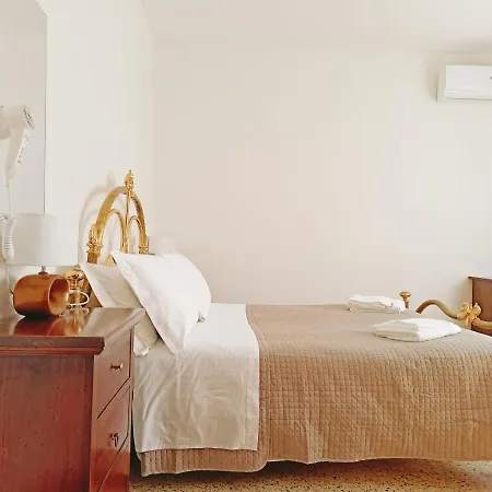 Bed & Breakfast Beeliving Room&breakfast (adults Only) *