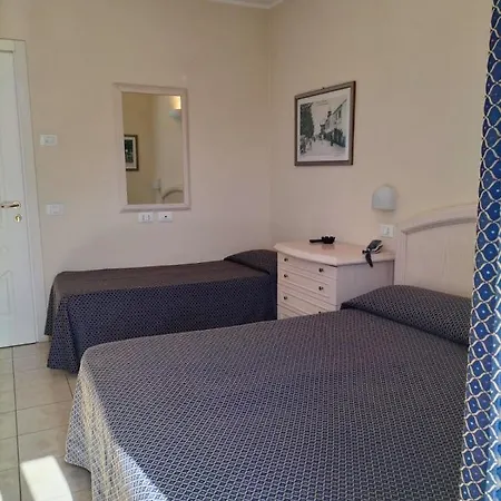Mare Hotel 3*