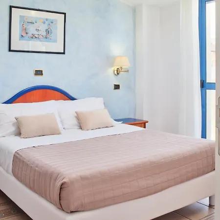 Hotel Ascot 4*