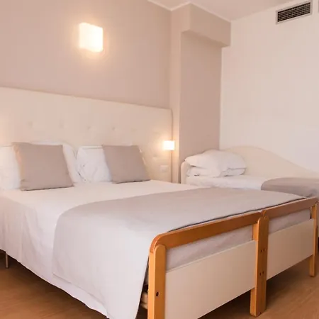 Hotel Ardea 3*