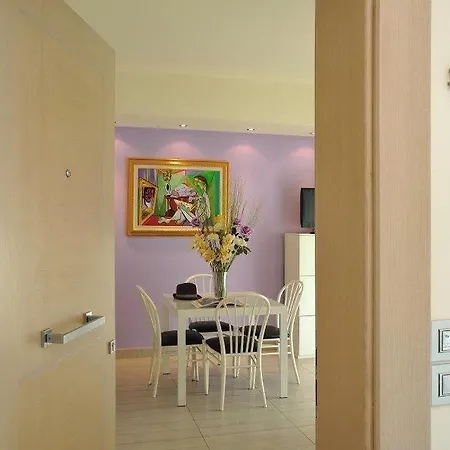 Astra Apartment's Apartamento *