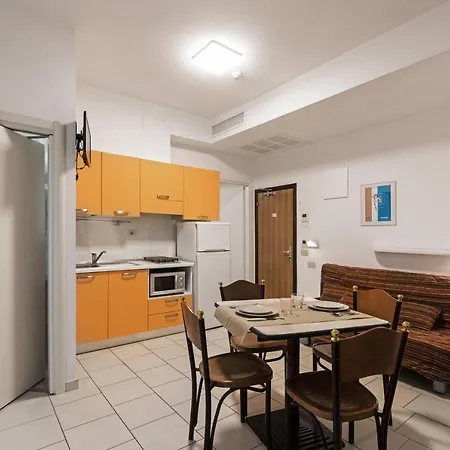 Aparthotel Nest - A Pochi Passi Dal Mare