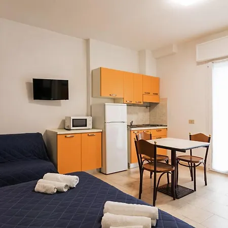 Aparthotel Nest - A Pochi Passi Dal Mare Riccione