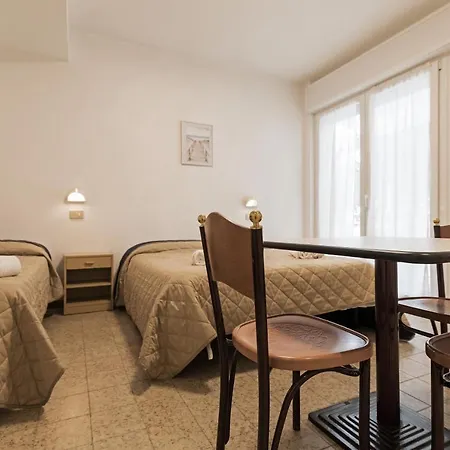 Aparthotel Nest - A Pochi Passi Dal Mare