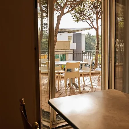 Nest - A Pochi Passi Dal Mare Aparthotel *