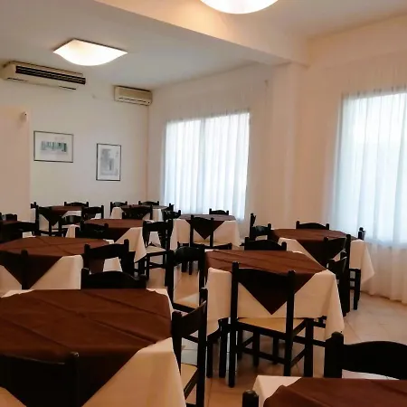 酒店 Gran San Bernardo 3*