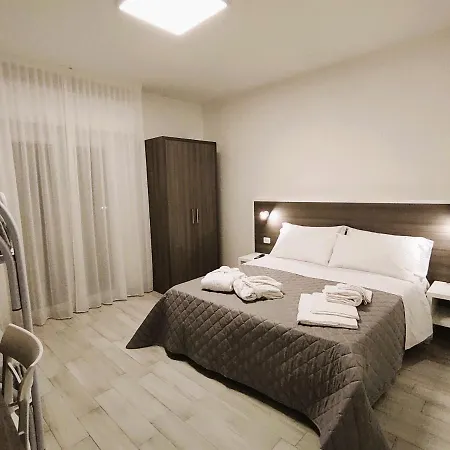 Gran San Bernardo - - Fronte Mare Con Cucina Hotel Riccione