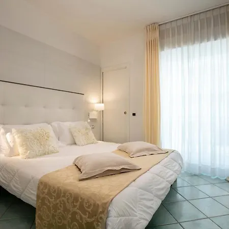 Ca' Bianca 3* Riccione