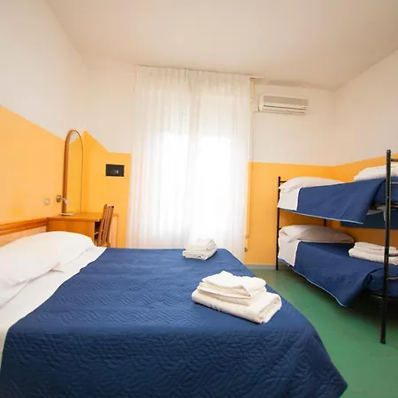 Montebello Nuova Gestione ホテル 2*