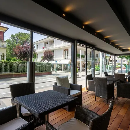 Mocambo Hotel 3*