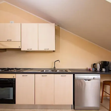 Prime Blue - Giardini Apartment *