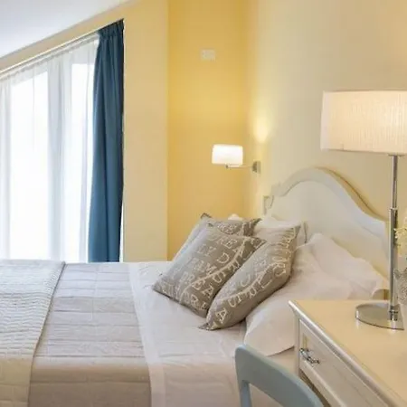 Beyou Rosa 3* Riccione