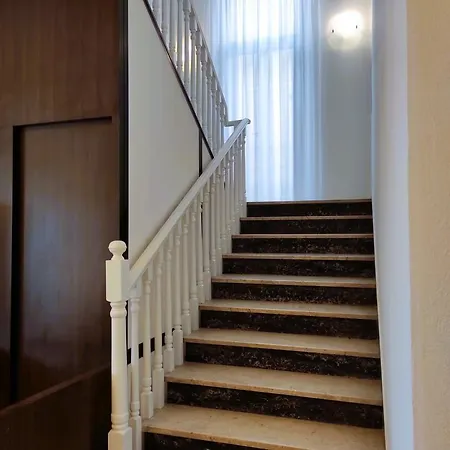 Gran San Bernardo - - Fronte Mare Con Cucina Riccione
