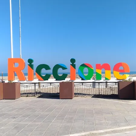 ホテル Kursaal - Fronte Mare Con Piscina 3*