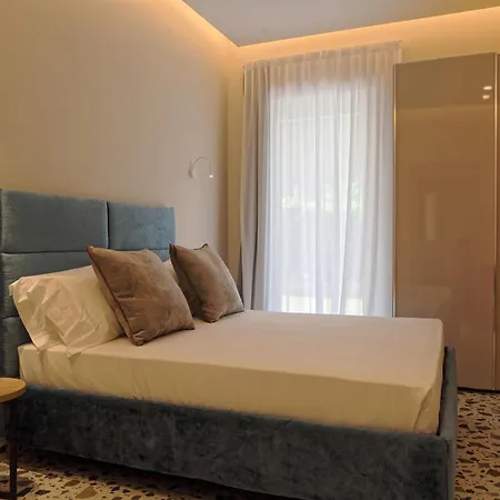 Elegance Aparthotel