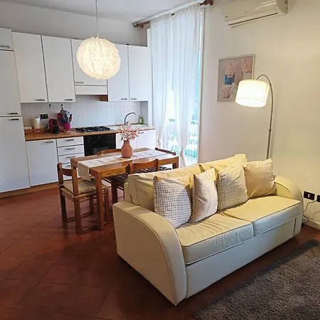 Blancohouse Viale Ceccarini Apartment