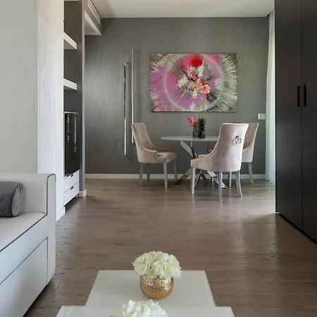 The Promenade Luxury Wellness 酒店