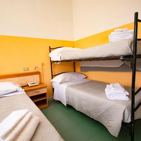 ホテル Montebello Nuova Gestione