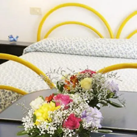 Elde Hotel *