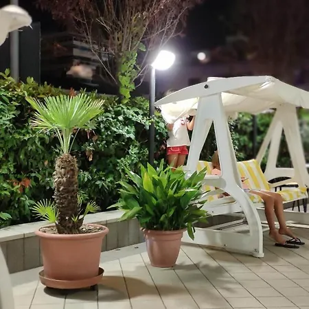 Hotel Platani