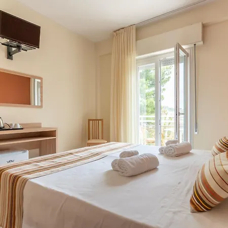 Cormoran Hotel 2*