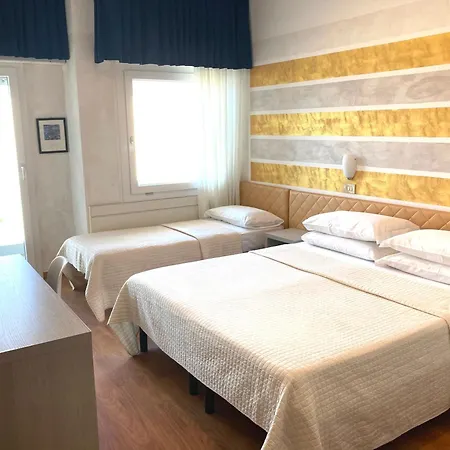 Diplomatic Hotel